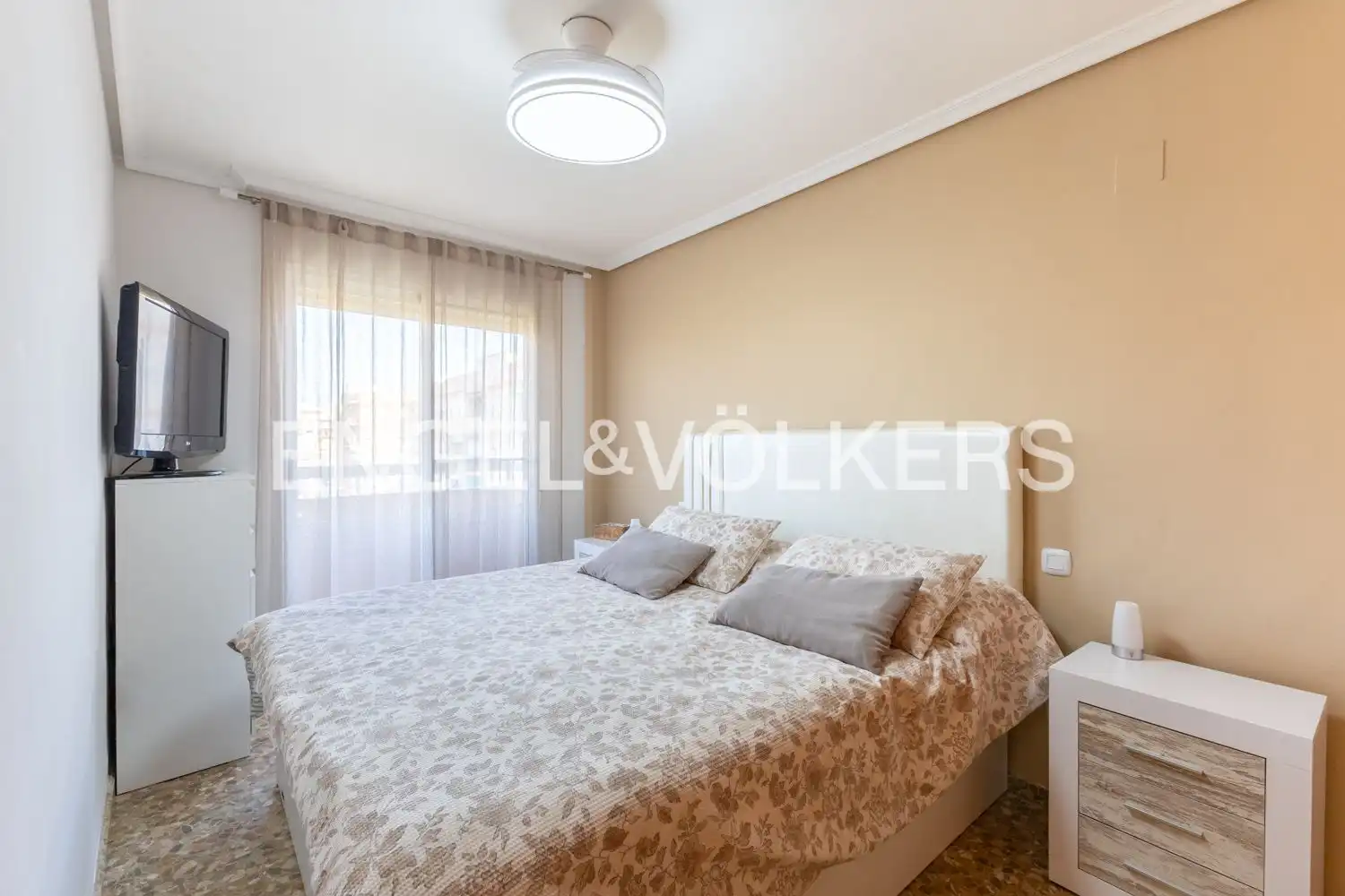 Habitación de Piso en venta en Tavernes Blanques con Aire acondicionado, Calefacción y Terraza