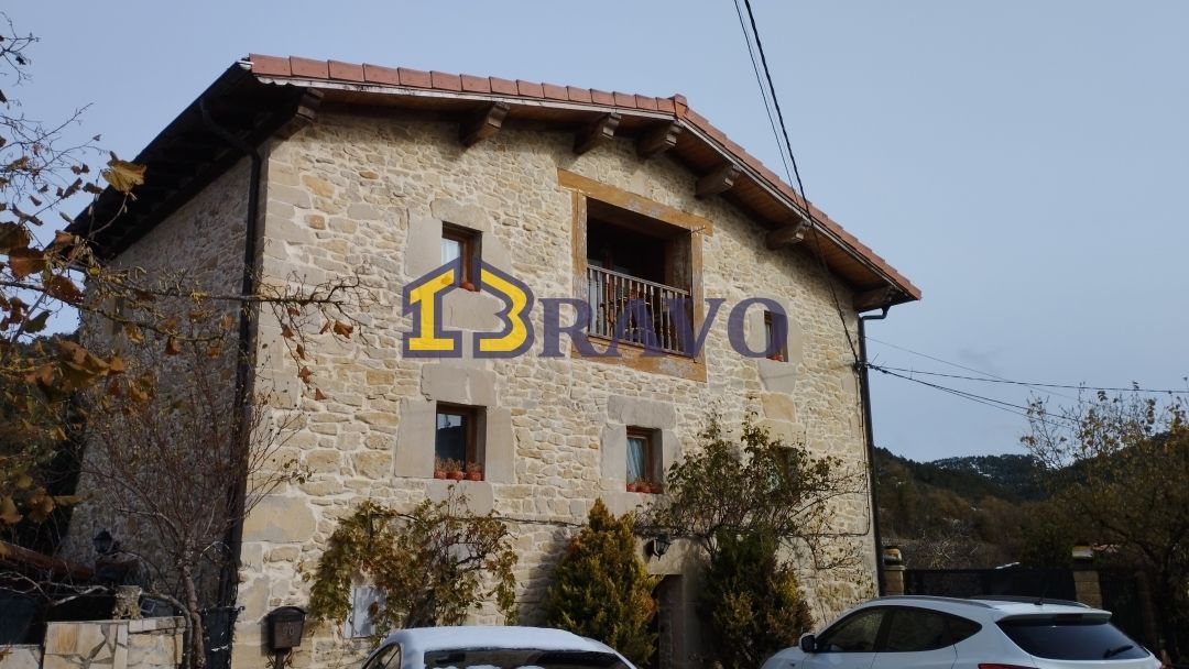 Exterior view of House or chalet for sale in Merindad de Cuesta-Urria  with Heating, Terrace and Furnished