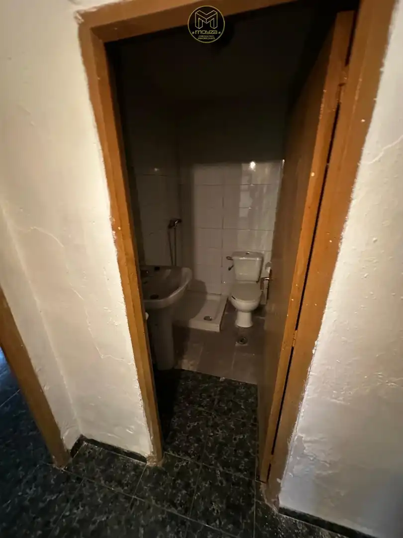 Bathroom of Flat for sale in Jaén