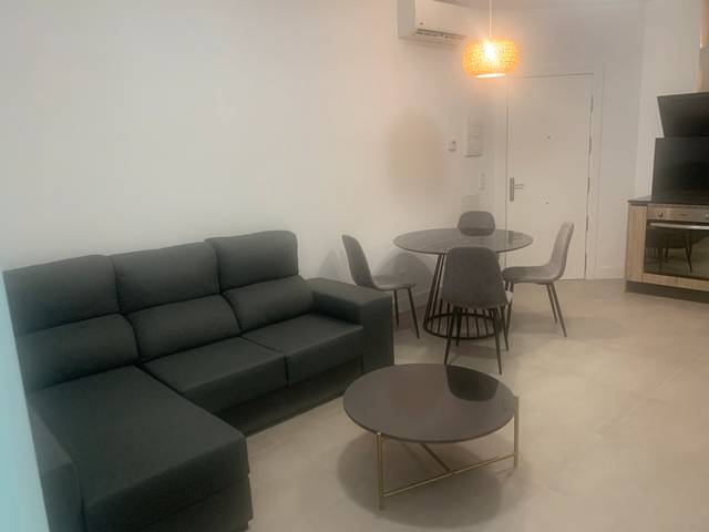 Piso en Alquiler en Calle de Baltasar Gracián en Universidad San Francisco