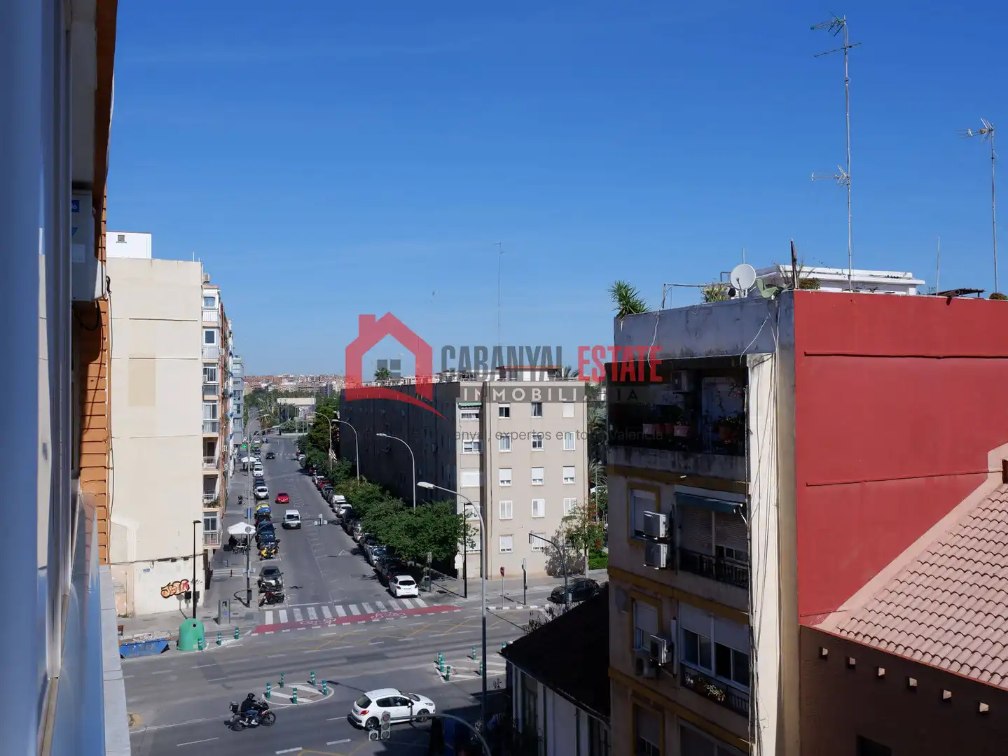 Vista exterior de Apartamento de alquiler en Valencia con Aire acondicionado, Amueblado y Balcón