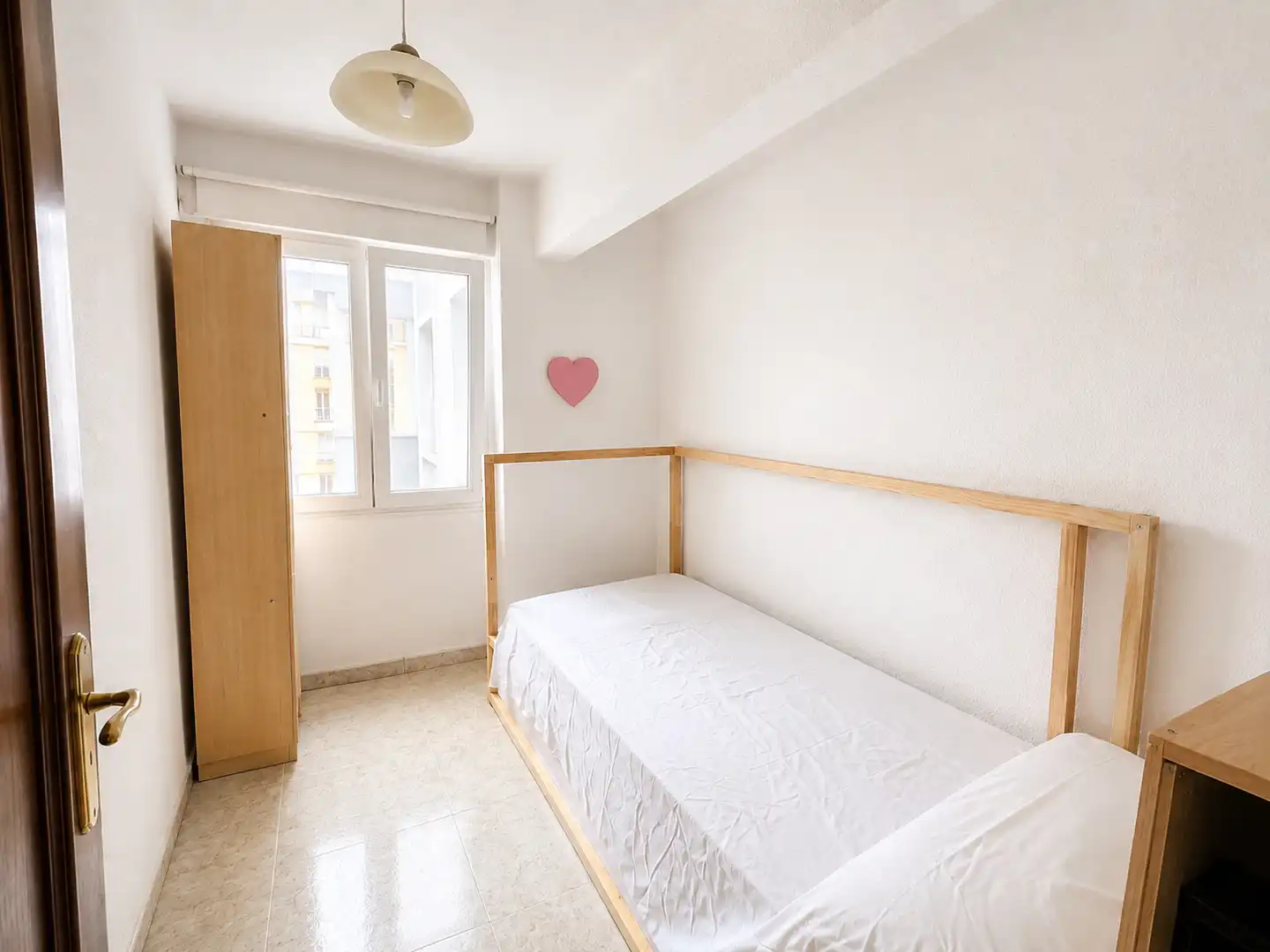 Habitación de Piso de alquiler en Santander con Calefacción, Amueblado y Horno