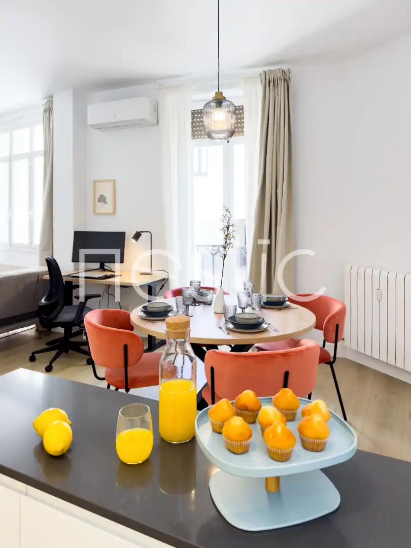 Comedor de Apartamento de alquiler en Madrid con Aire acondicionado, Calefacción y Amueblado