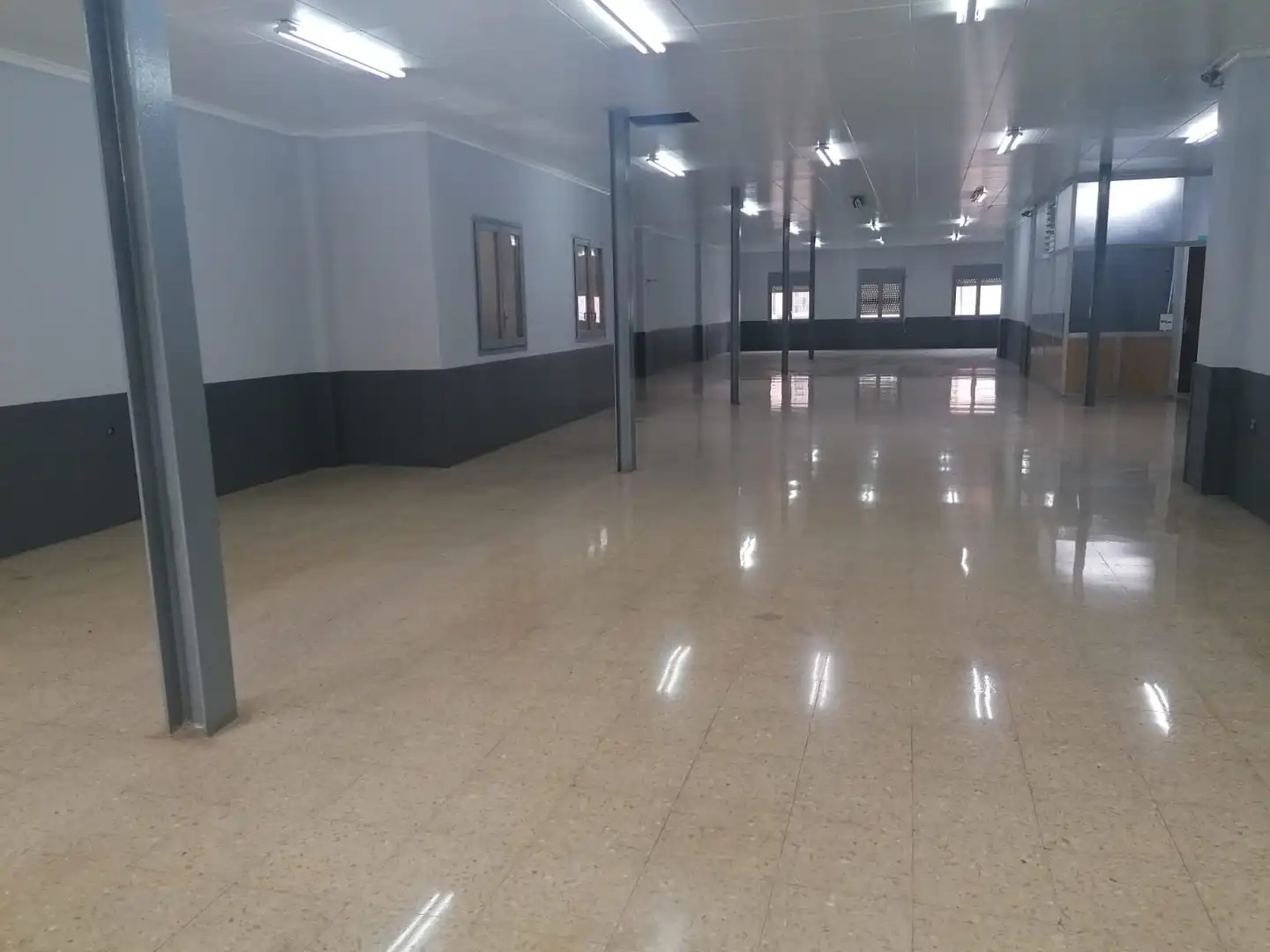 Local de alquiler en Sabadell