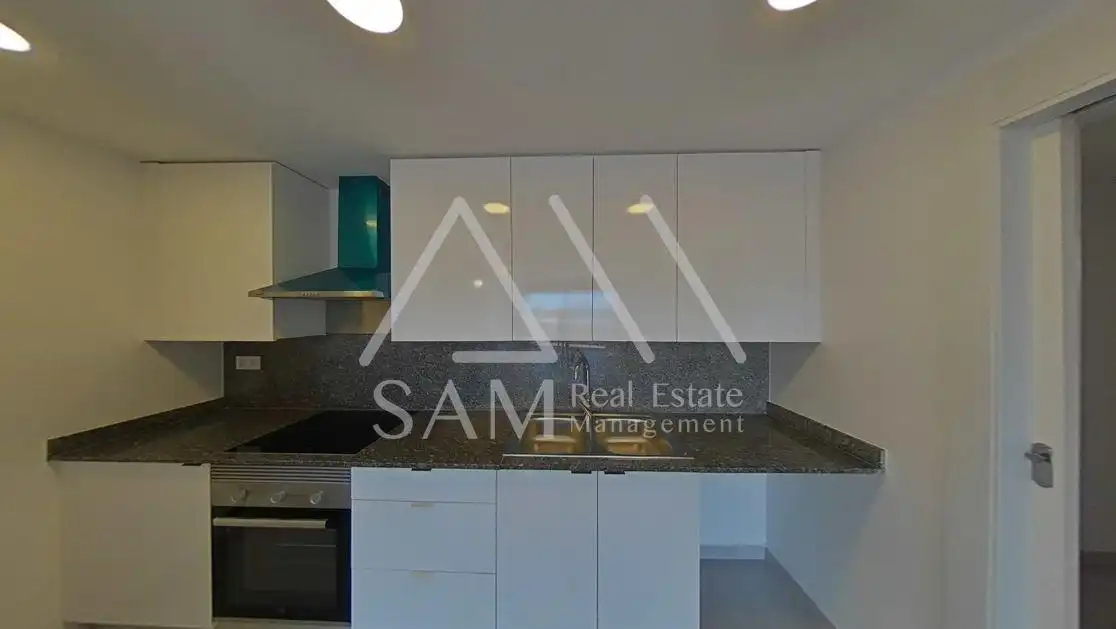 Kitchen of Flat for sale in Badalona  with Balcony
