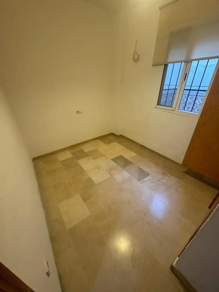 Ground floor with pool to rent in Casco Antiguo, imagen 32