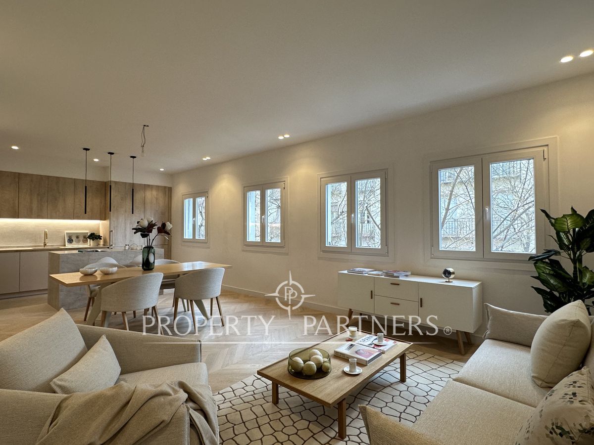 Sala de estar de Apartamento en venta en  Madrid Capital con Aire acondicionado, Calefacción y Amueblado