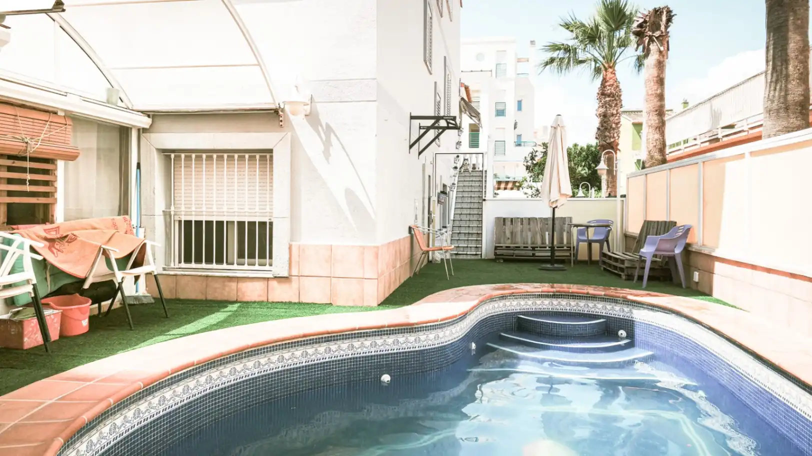 Schwimmbecken von Haus oder Chalet zum Verkauf in Oliva mit Klimaanlage, Heizung und Terrasse