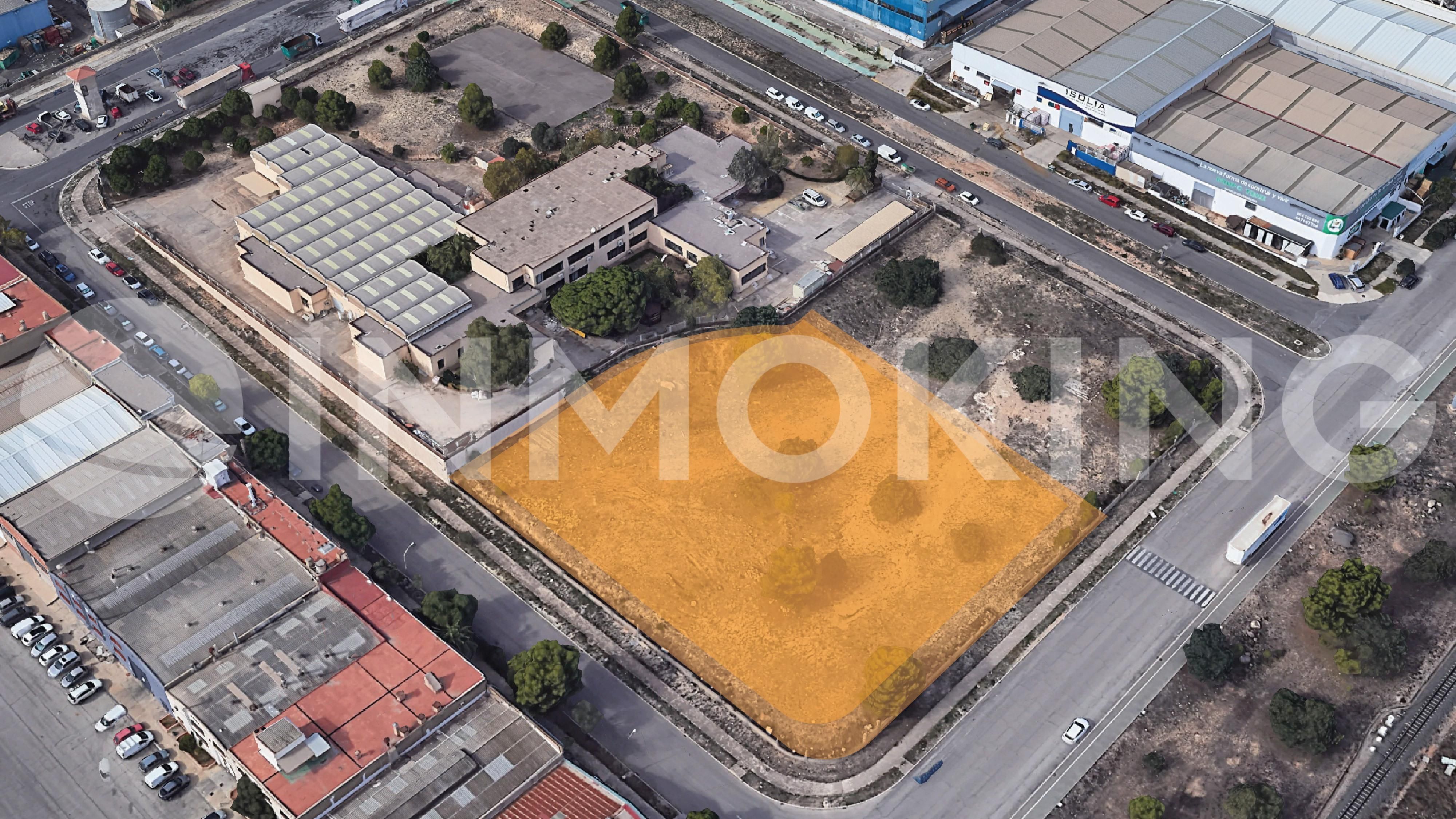 Terreno industrial en venta en Paterna