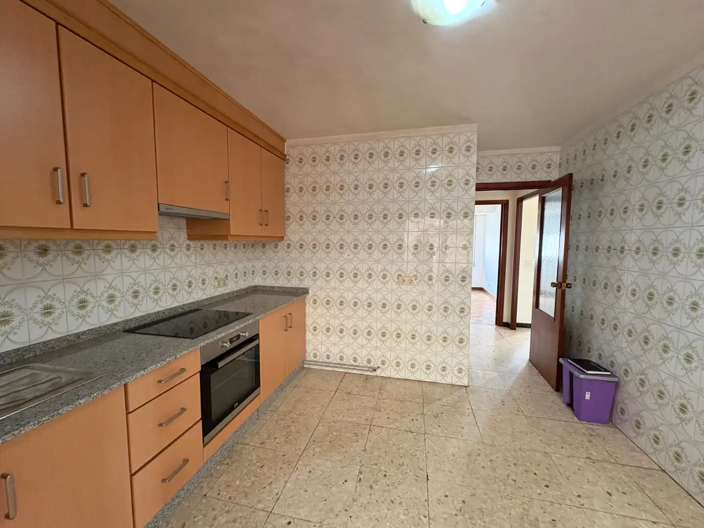 Cocina de Piso en venta en Narón con Terraza, Trastero y Balcón