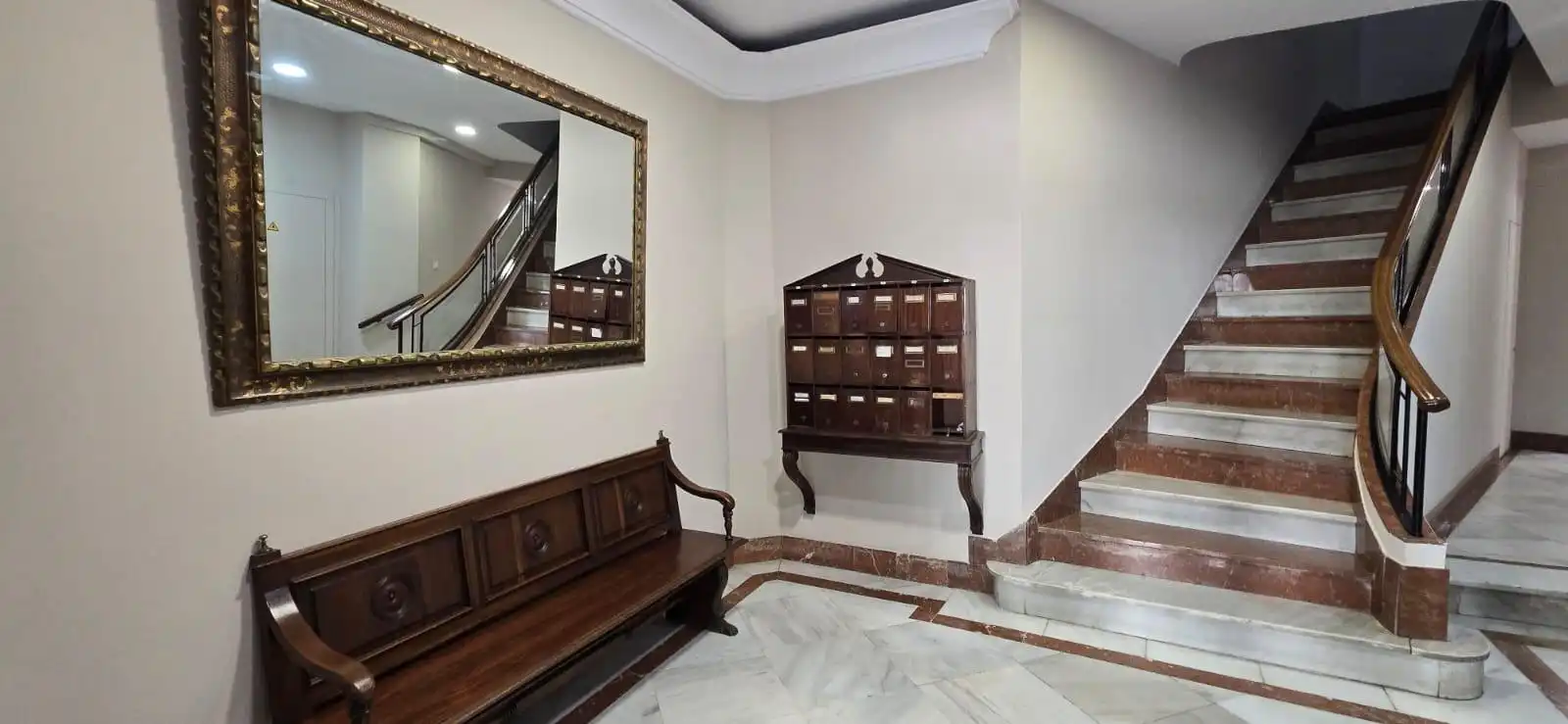 Flat for sale in Sevilla  with Air Conditioner, Terrace and Storage room