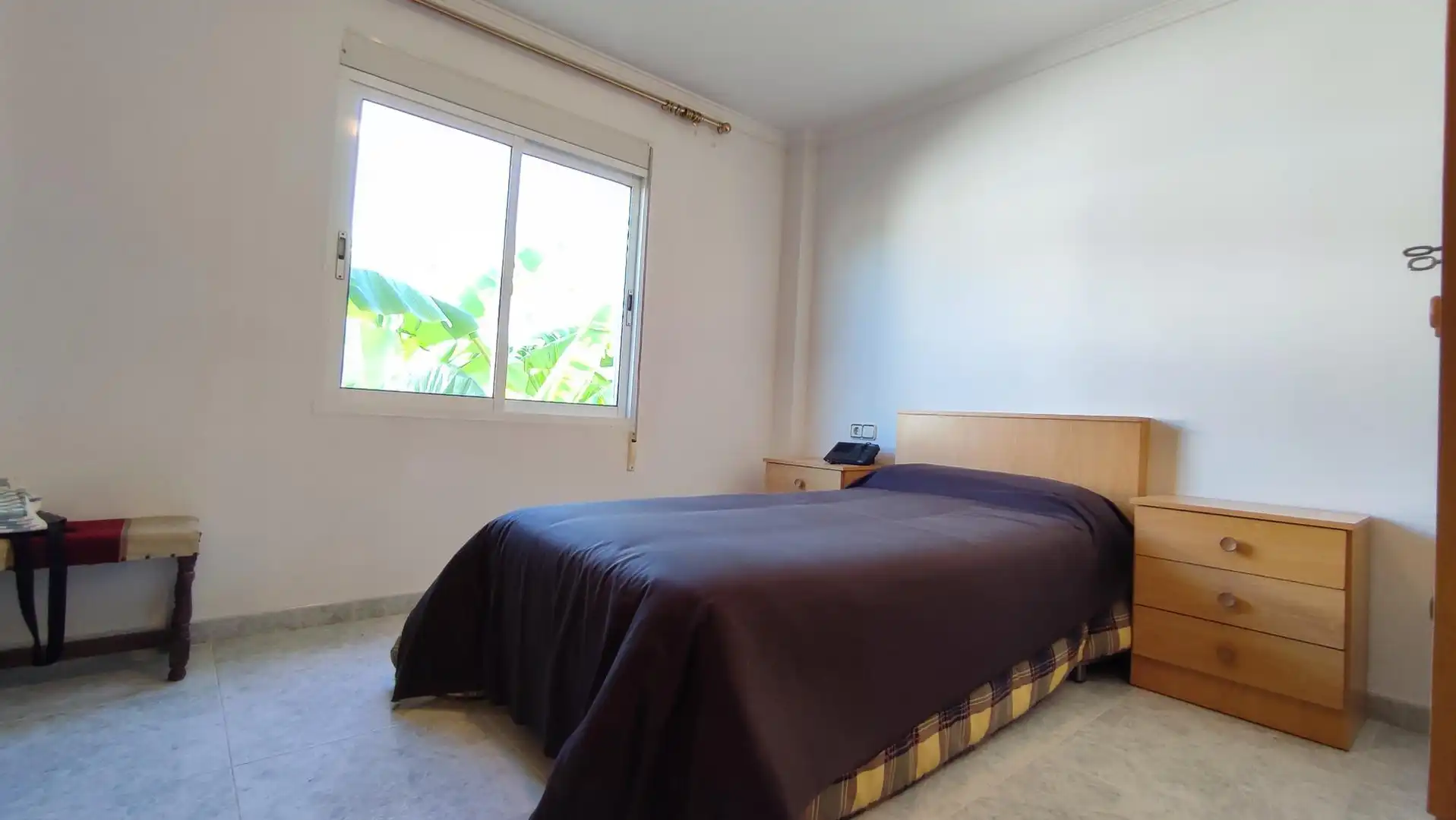 Habitación de Casa o chalet en venta en Oliva con Jardín privado y Trastero