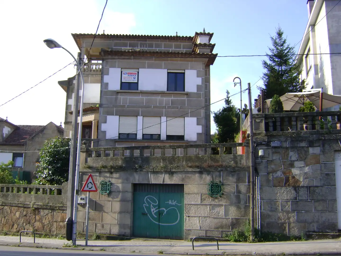 Vista exterior de Casa o chalet de alquiler en Vigo  con Alarma