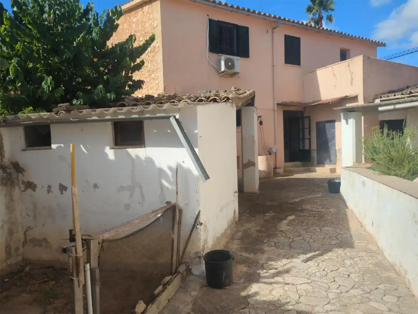 Vista exterior de Casa o xalet en venda en  Palma de Mallorca amb Aire condicionat i Balcó
