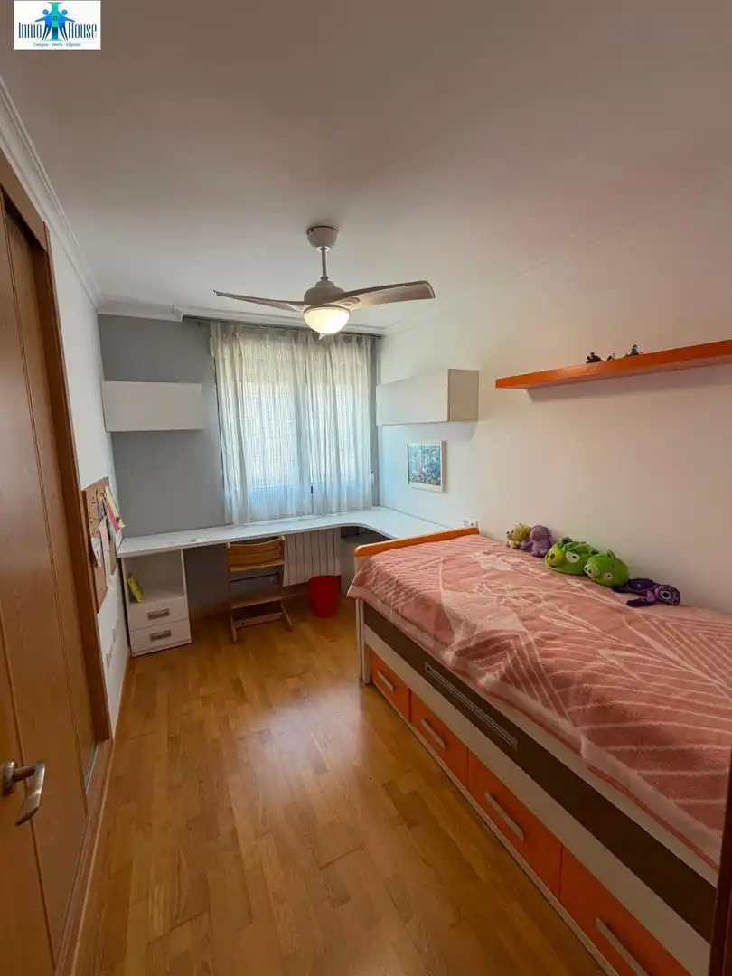 Detached homes for rent in Imaginalia - Llanos del Águila