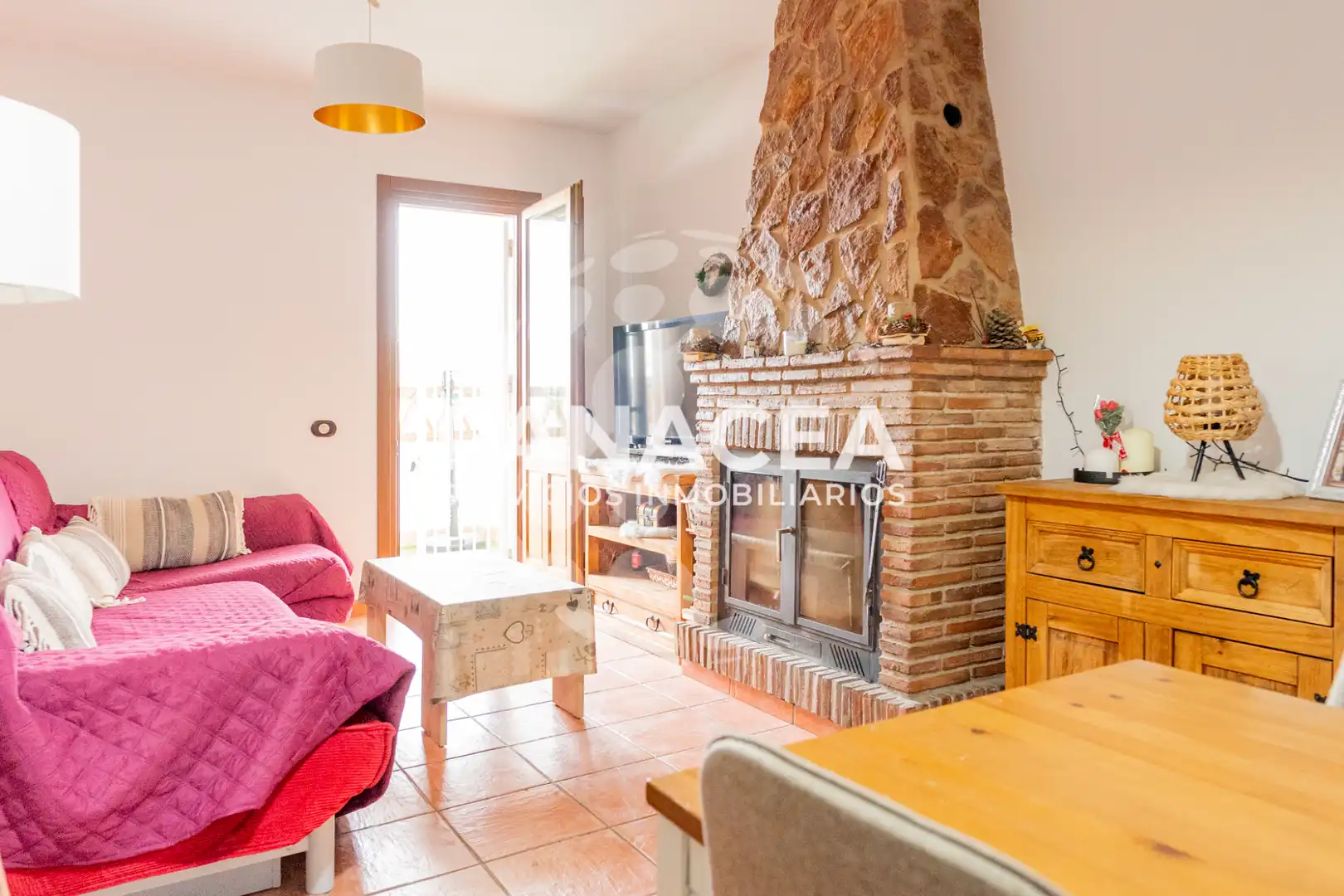 Living room of Flat for sale in Ohanes  with Terrace, Storage room and Furnished