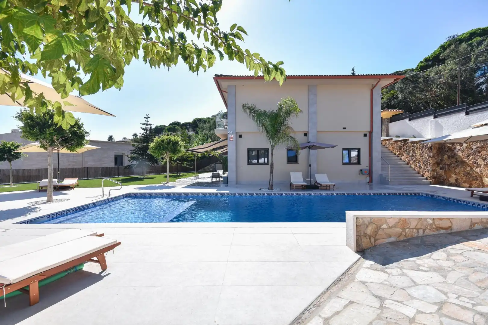Piscina de Casa o xalet en venda en Lloret de Mar amb Aire condicionat, Calefacció i Jardí privat