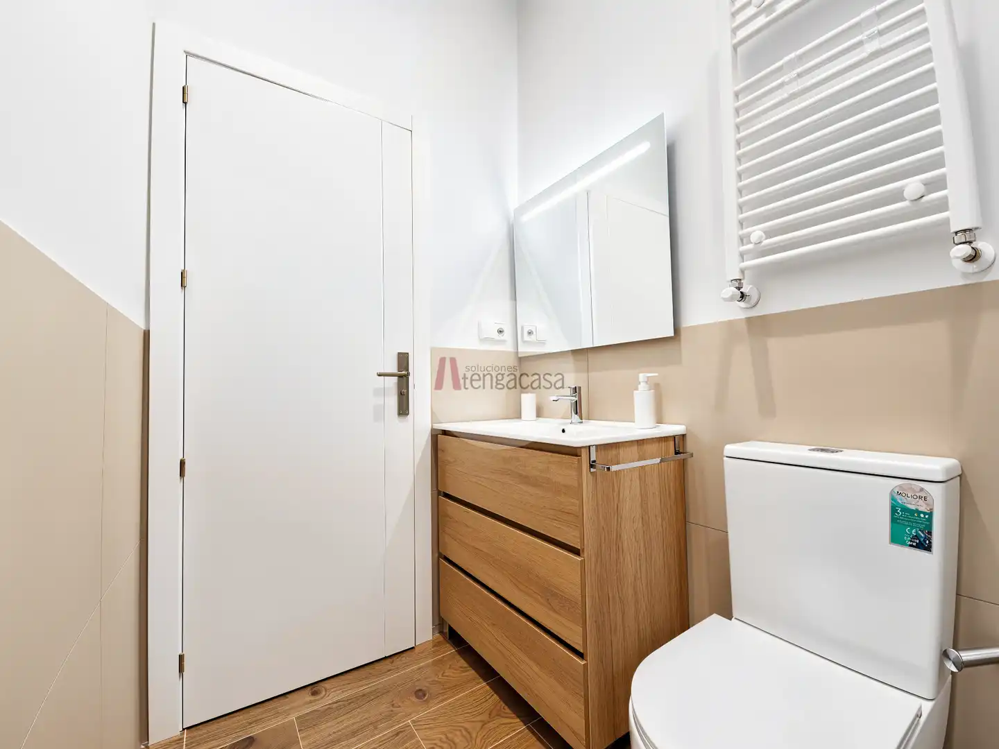 Baño de Piso de alquiler en Madrid con Aire acondicionado, Calefacción y Parquet