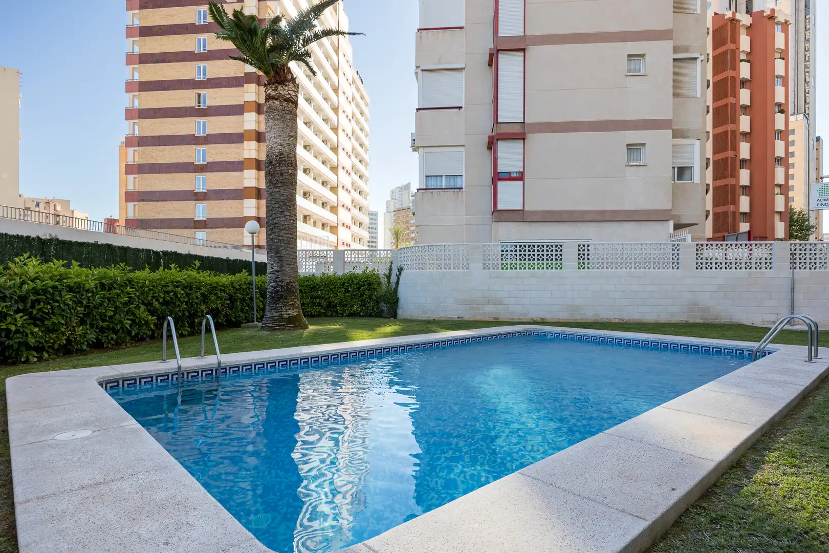 Piscina de Apartamento en venta en Benidorm con Piscina, Amueblado y Piscina comunitaria