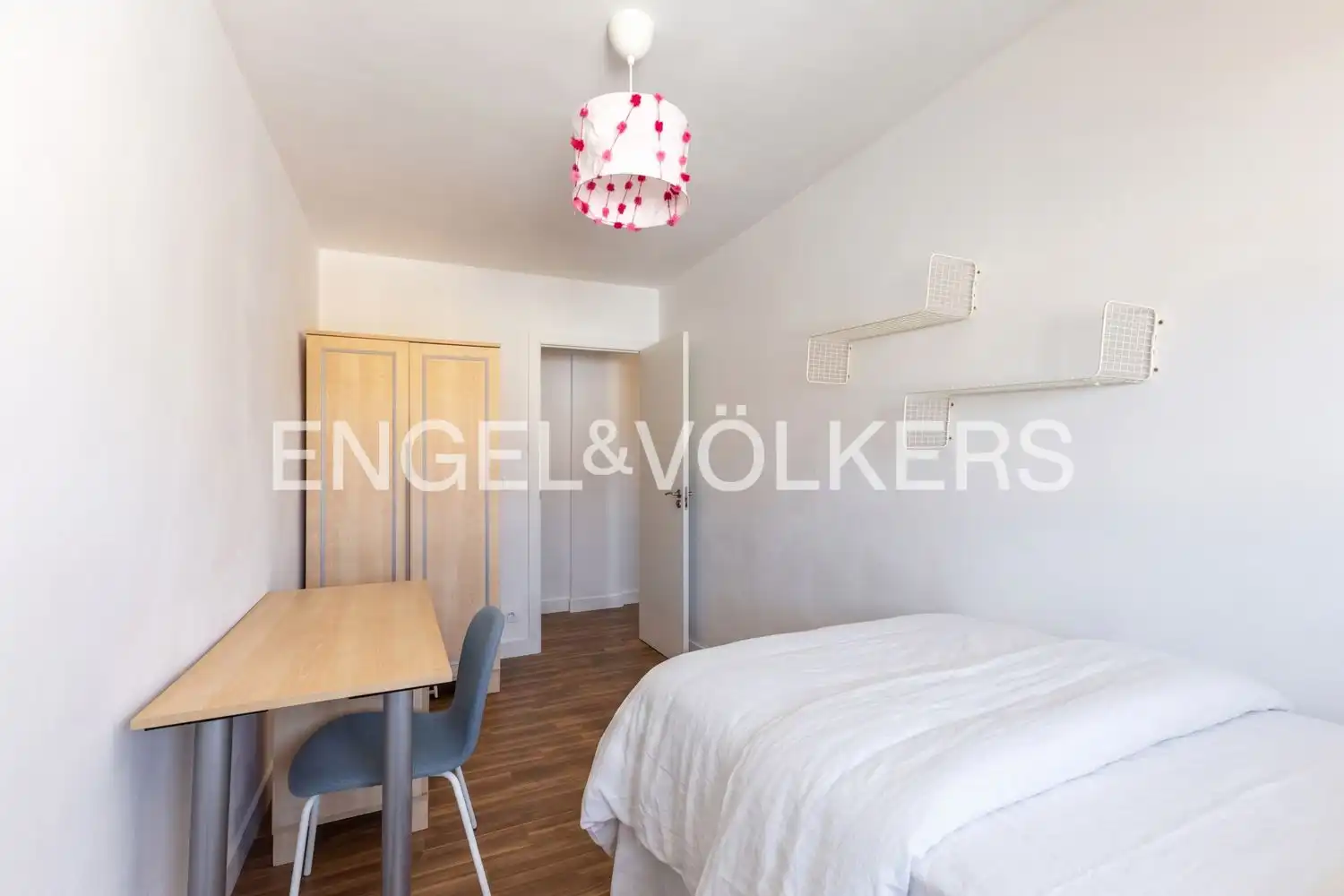 Bedroom of Flat for rent in Sagunto / Sagunt  with Air Conditioner, Heating and Parquet flooring