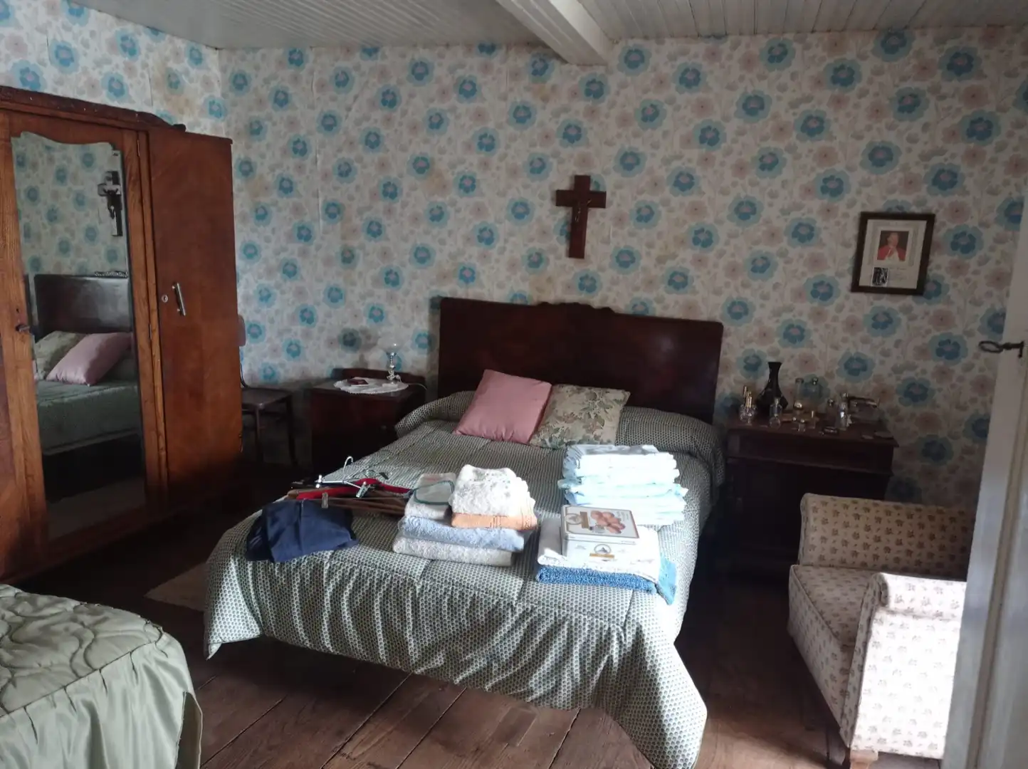 Dormitori de Casa adosada en venda en A Fonsagrada  amb Jardí privat, Moblat i Balcó
