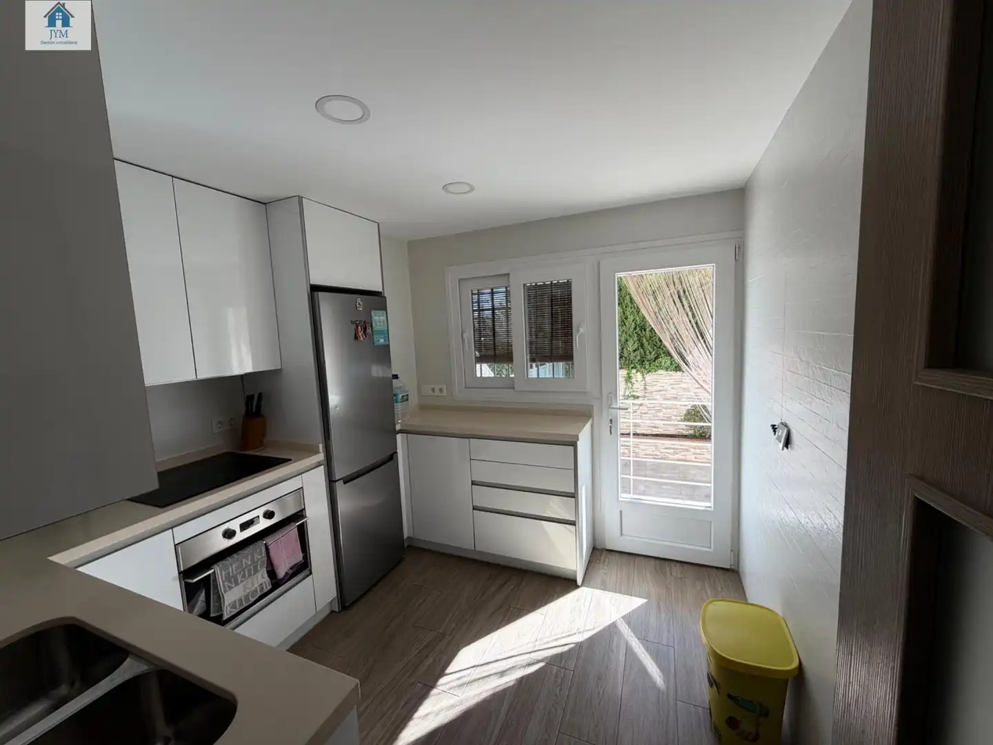 Cocina de Casa adosada en venta en La Zubia con Jardín privado y Balcón