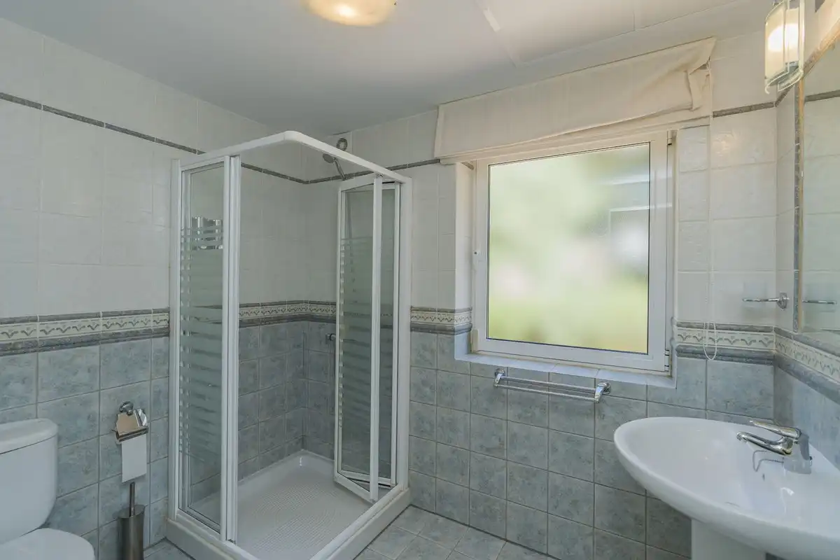 Baño de Casa o chalet en venta en Mijas con Aire acondicionado, Calefacción y Jardín privado