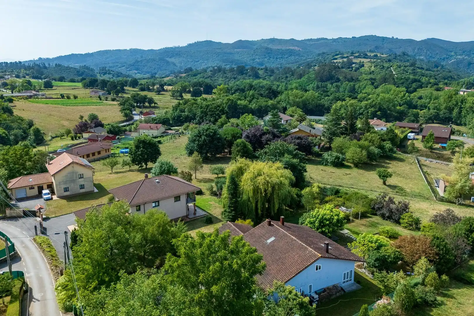 Vista exterior de Casa o chalet en venta en Llanera con Calefacción, Jardín privado y Terraza