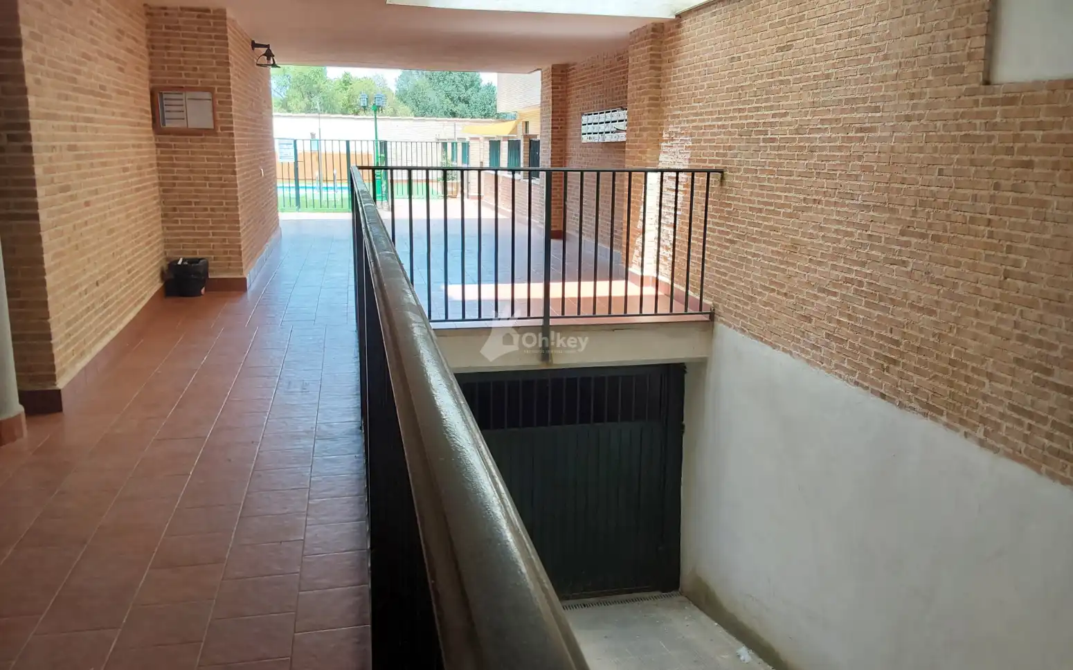 Wohnung zum Verkauf in Arcicóllar mit Heizung, Privatgarten und Terrasse