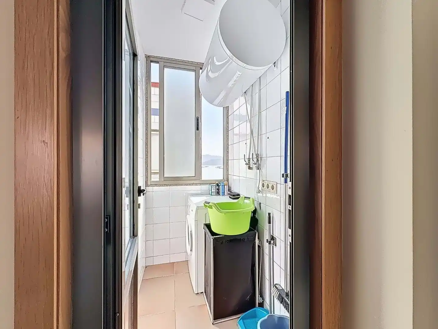 Badezimmer von Dachboden zum Verkauf in Moaña mit Heizung und Terrasse