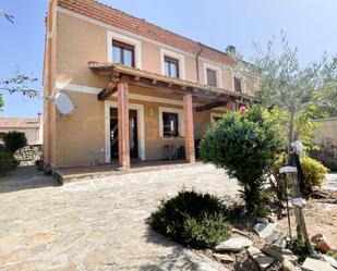 Exterior view of Single-family semi-detached for sale in Pedraza  with Heating, Private garden and Terrace