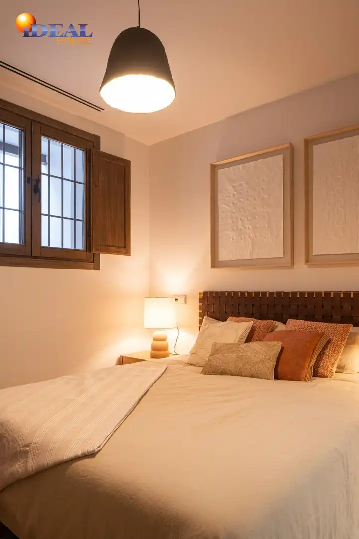 Bedroom of Flat for sale in Granada  with Air Conditioner