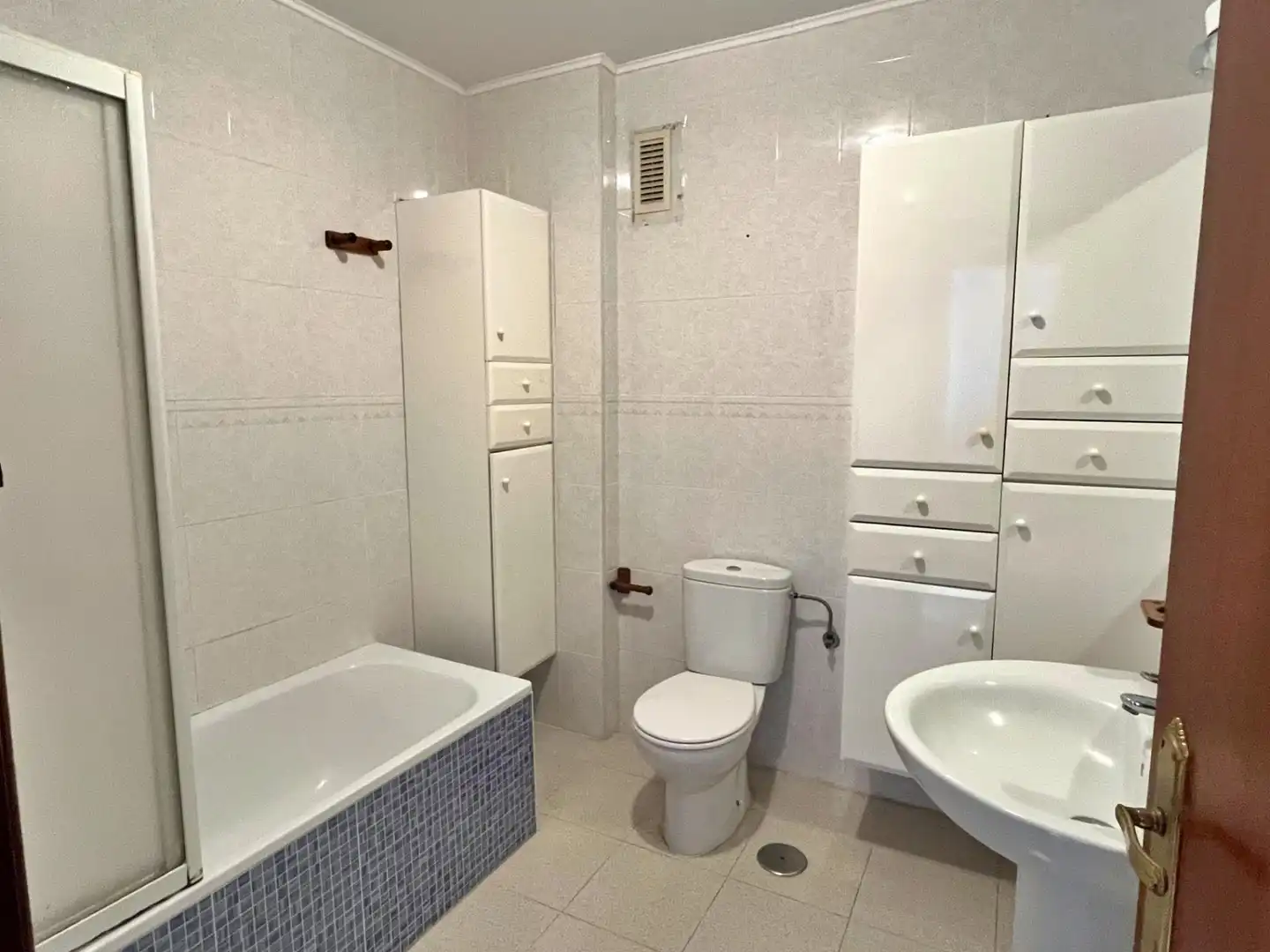 Baño de Casa adosada en venta en Rincón de la Victoria con Aire acondicionado, Calefacción y Terraza