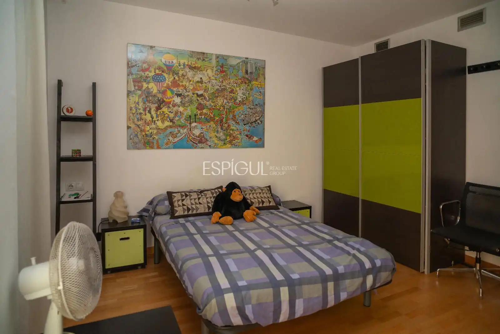 Bedroom of Flat for sale in Girona  with Air Conditioner, Heating and Terrace