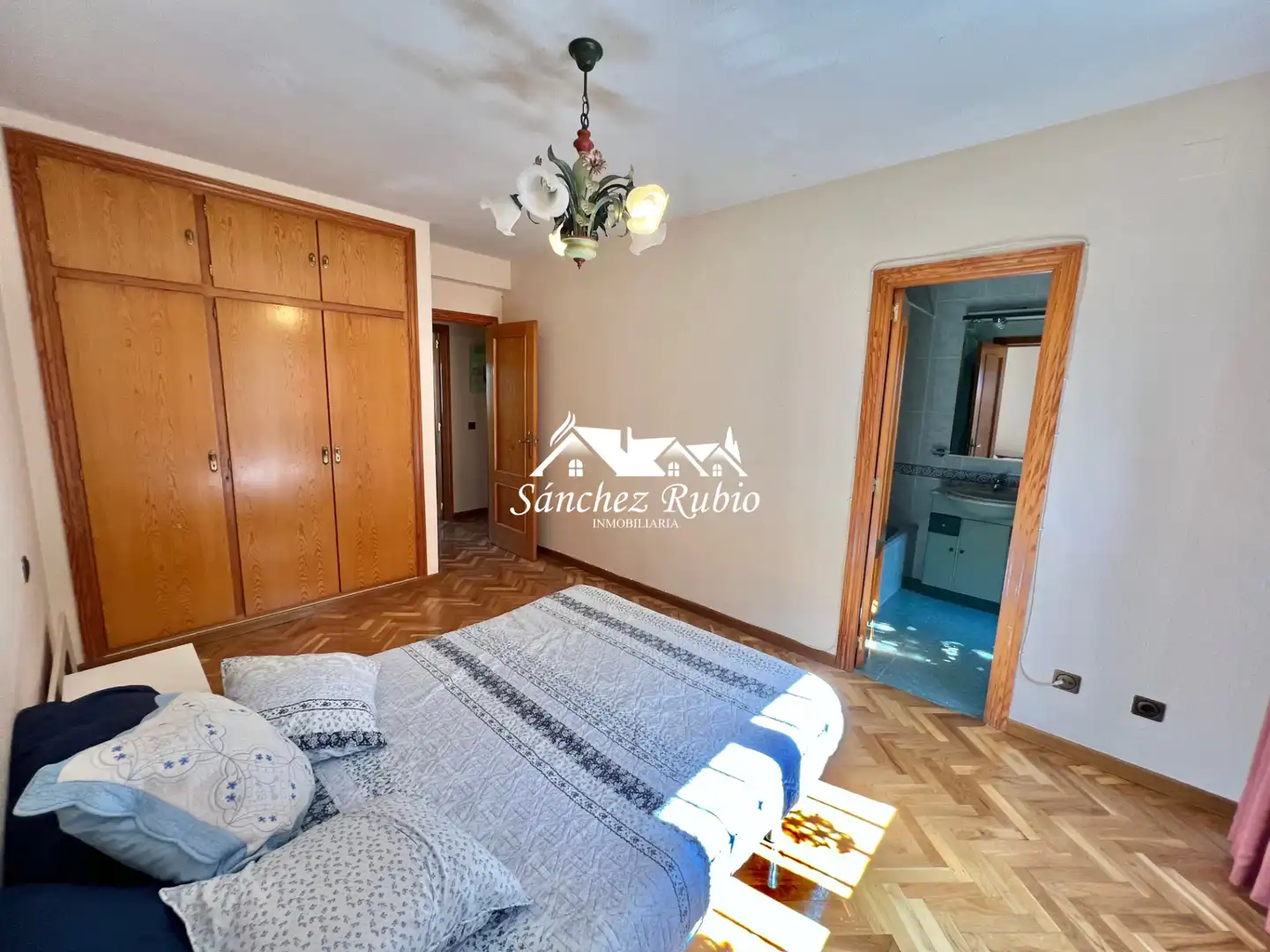 Bedroom of Houses for sale in Galapagar  with Heating, Private garden and Parquet flooring