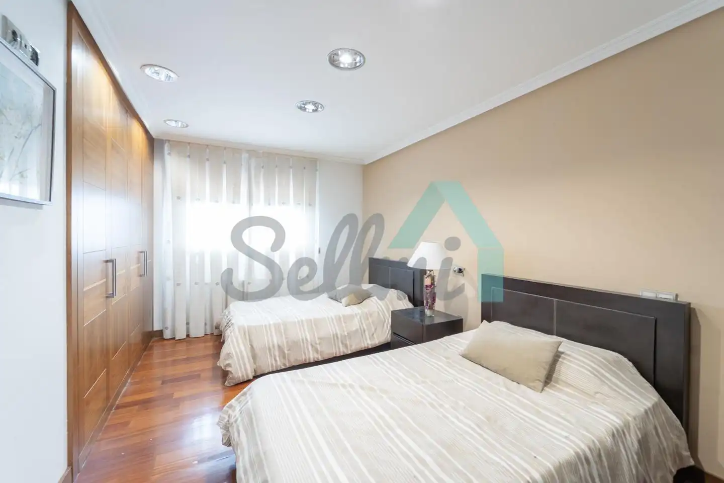 Habitación de Casa o chalet en venta en Oviedo  con Calefacción, Jardín privado y Parquet