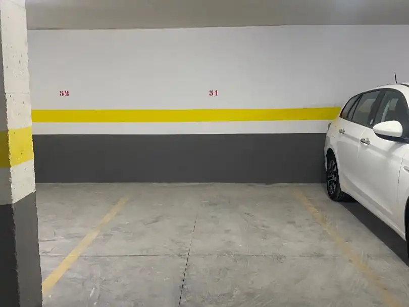 Parkplatz von Garage zur Miete in Albacete