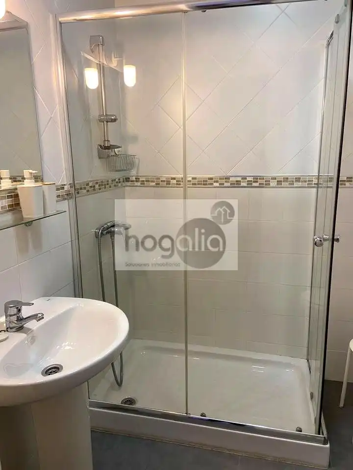 Baño de Estudio de alquiler en Sevilla con Aire acondicionado y Amueblado