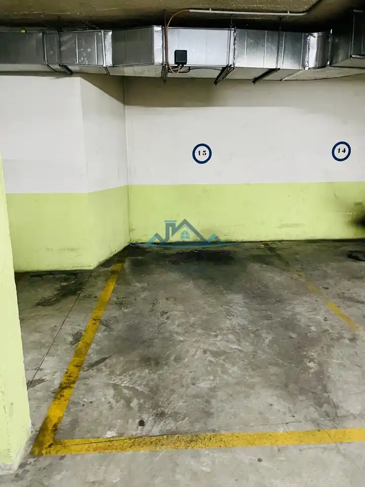 Parkplatz von Maisonette zur Miete in Talavera de la Reina mit Klimaanlage und Möbliert