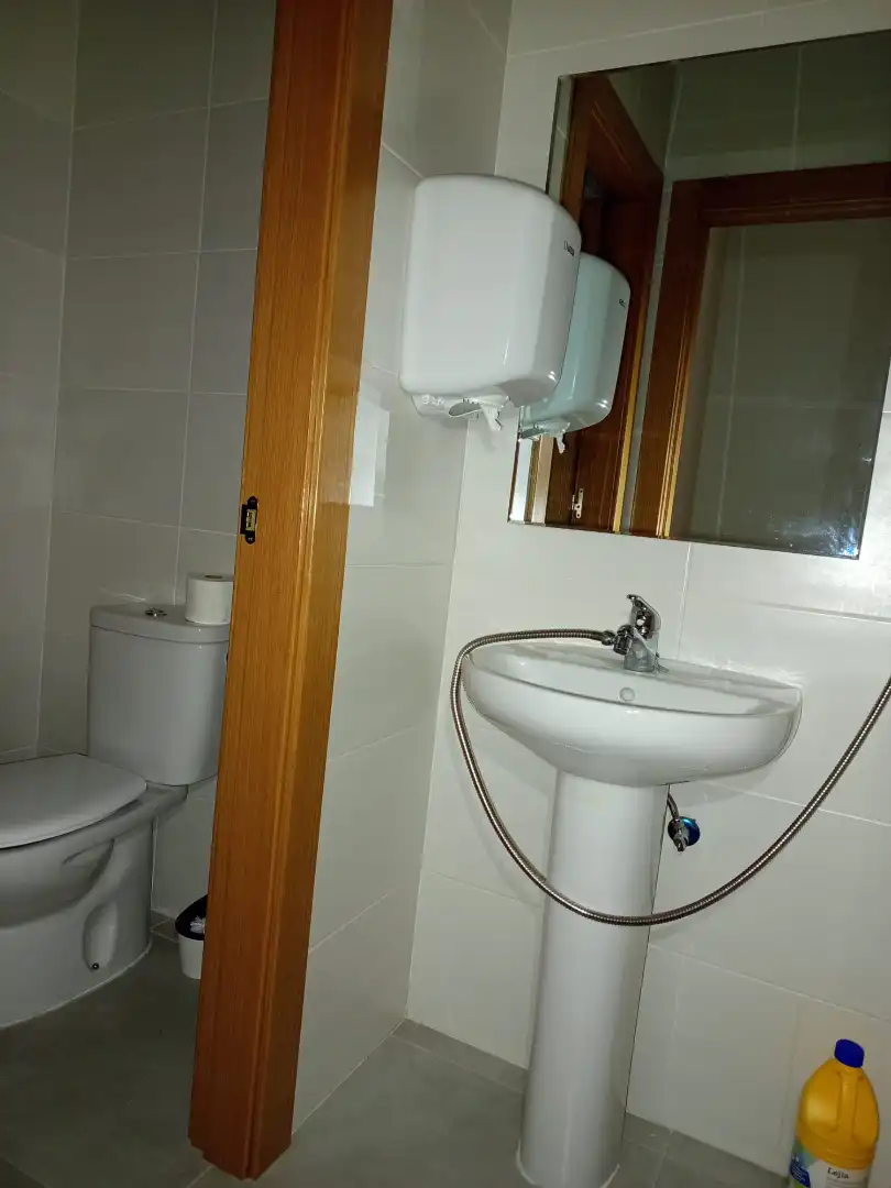Badezimmer von Geschaftsraum zur Miete in Gijón 