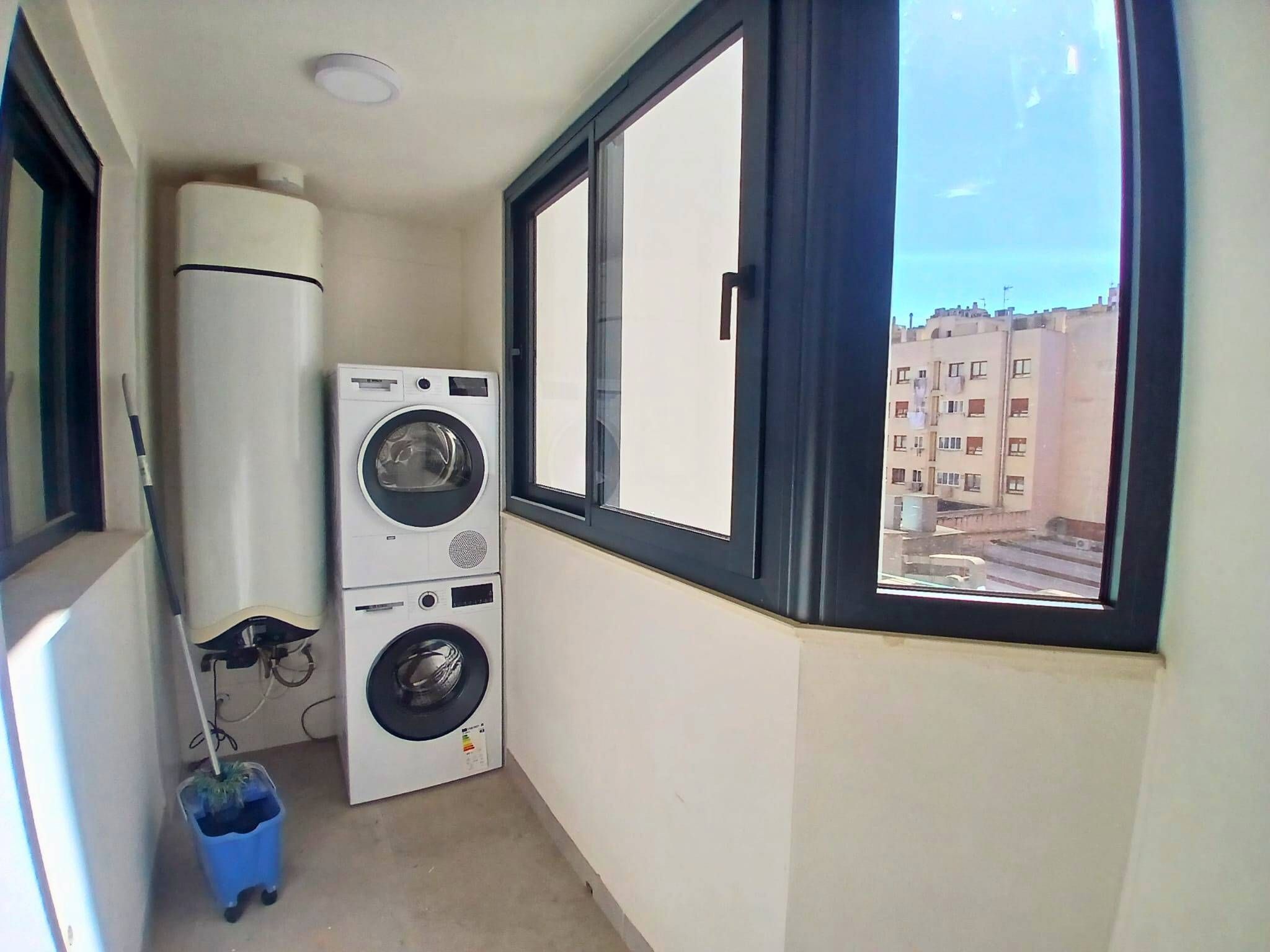 Wohnung zur Miete in Calle Ángel Bruna, Casco Antiguo