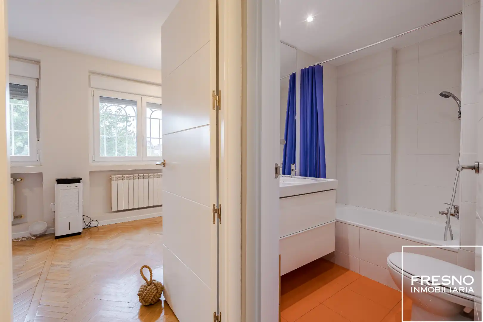 Bathroom of Detached homes for sale in Cobeña, Madrid