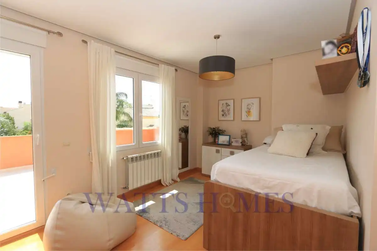 Habitación de Casa o chalet en venta en L'Eliana