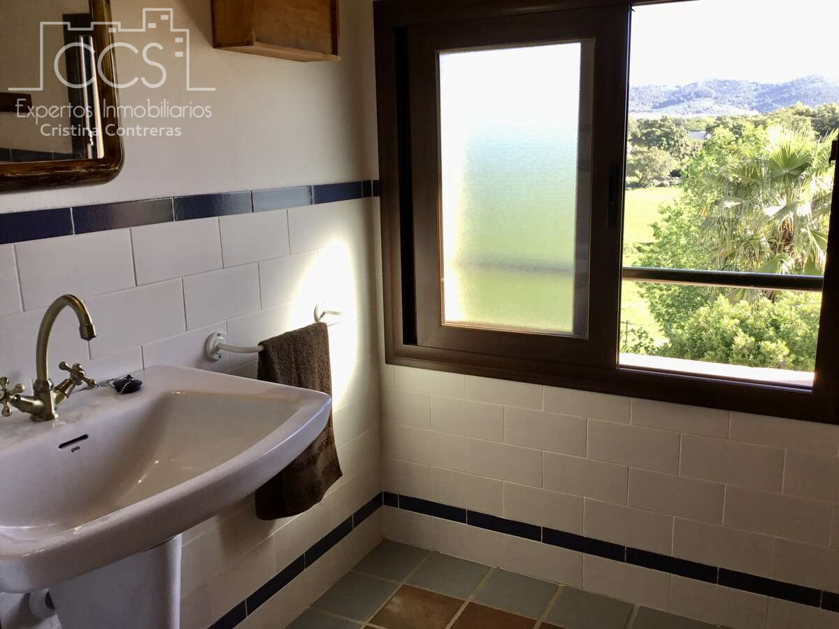 Bathroom of Country house for sale in El Pedroso  with Storage room, Swimming Pool and Furnished