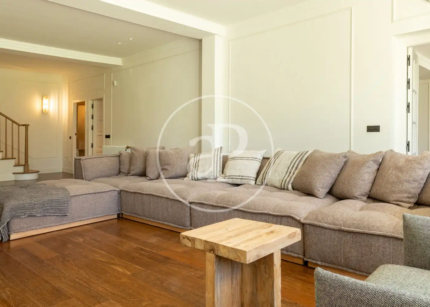 Sala de estar de Casa o chalet de alquiler en Madrid con Aire acondicionado, Calefacción y Jardín privado
