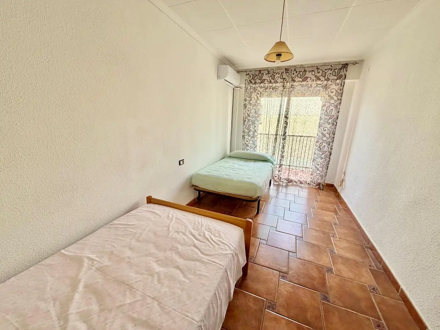 Dormitori de Pis en venda en Redován amb Aire condicionat i Moblat