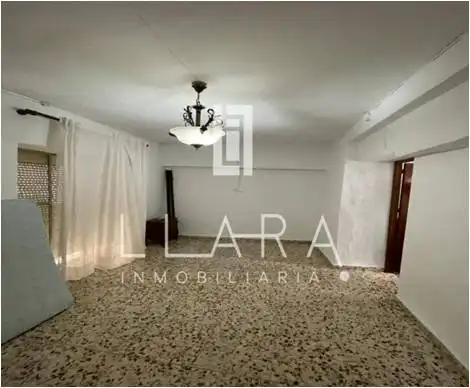 Casa o xalet en venda en Lucena