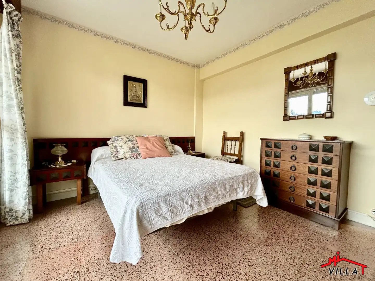 Habitación de Piso en venta en Laredo con Terraza y Amueblado