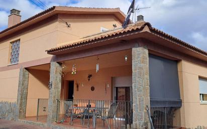 Vista exterior de Casa o xalet en venda en Olesa de Bonesvalls amb Calefacció i Terrassa