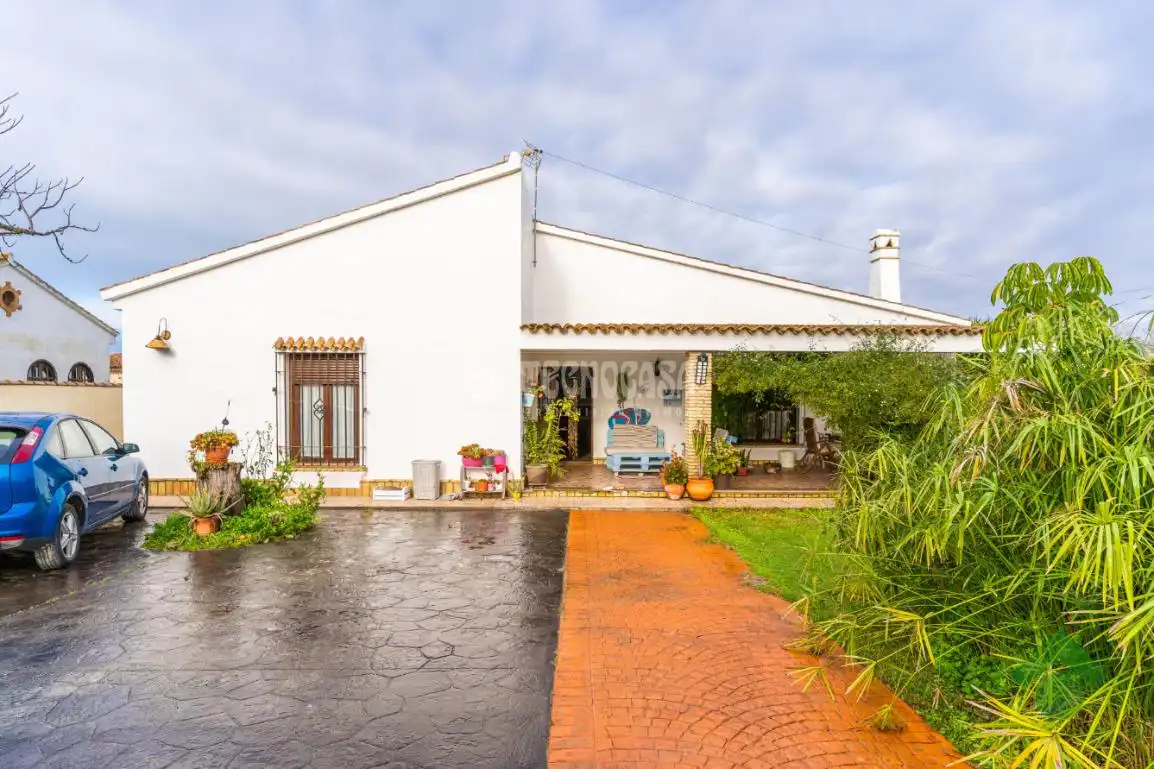 Außenansicht von Country house zum Verkauf in Conil de la Frontera mit Heizung, Privatgarten und Terrasse